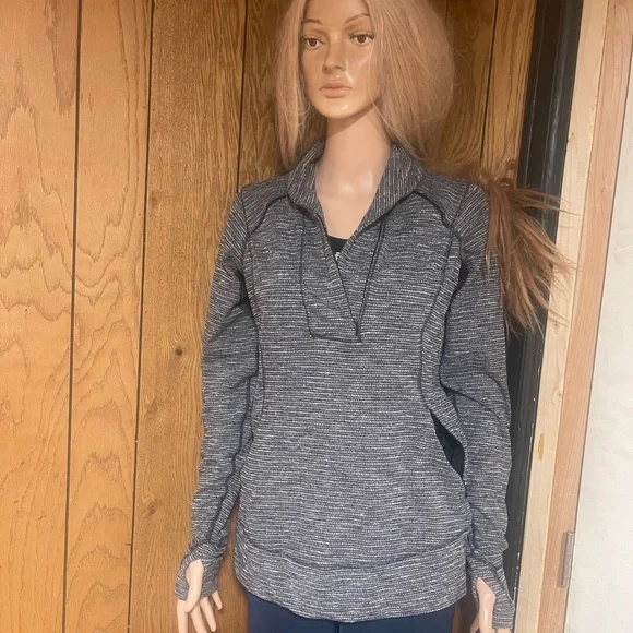 Lululemon" Think Fast Pullover - Picture 8 of 16